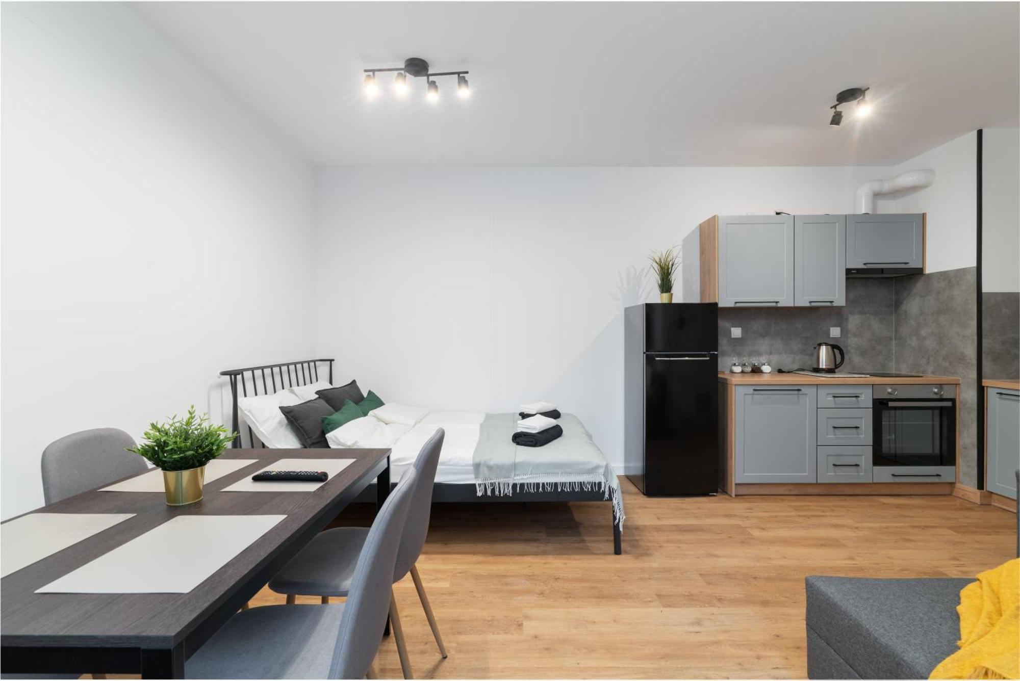 Lineburg Villa Apartments Varsavia Esterno foto