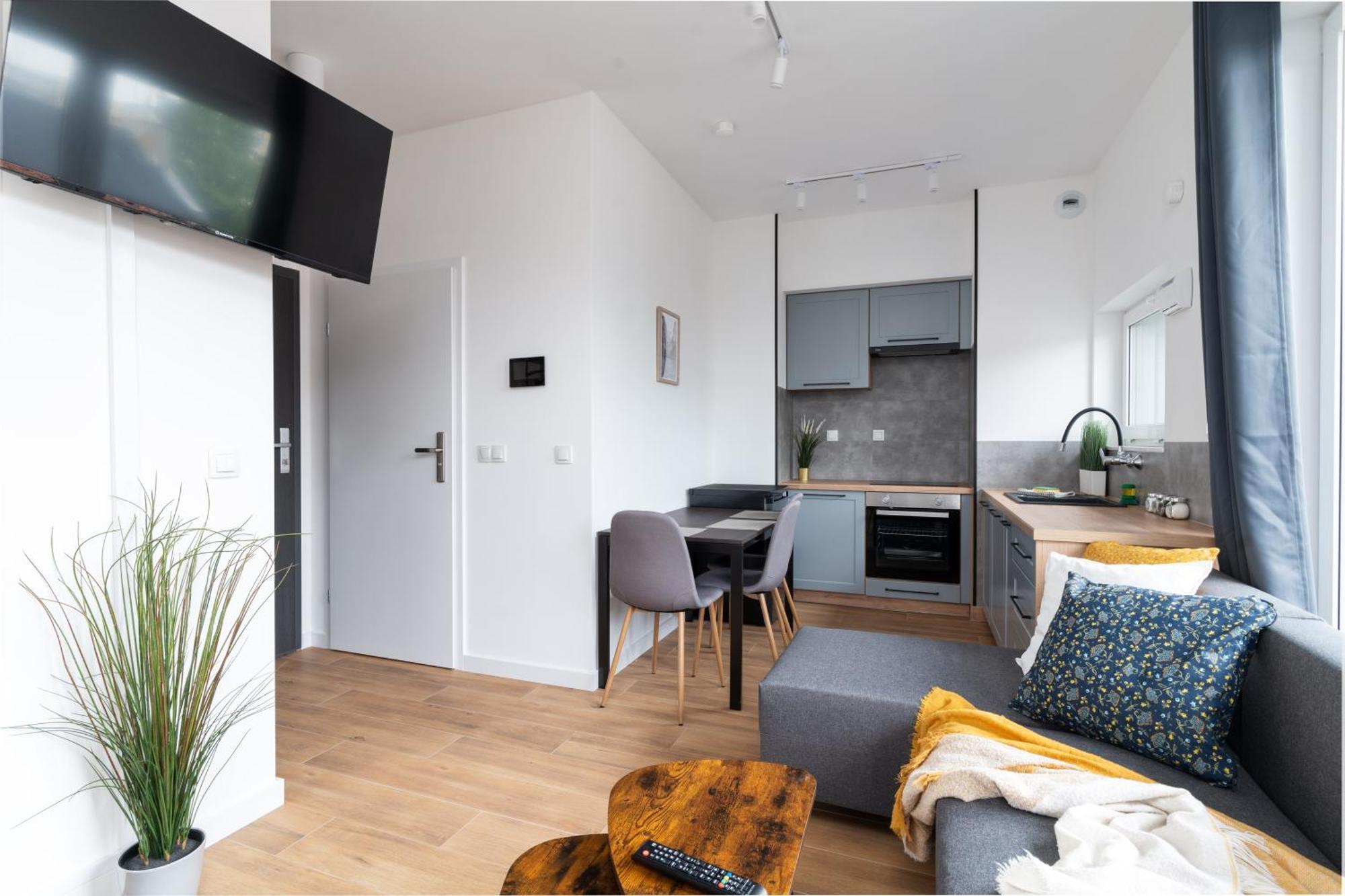 Lineburg Villa Apartments Varsavia Esterno foto