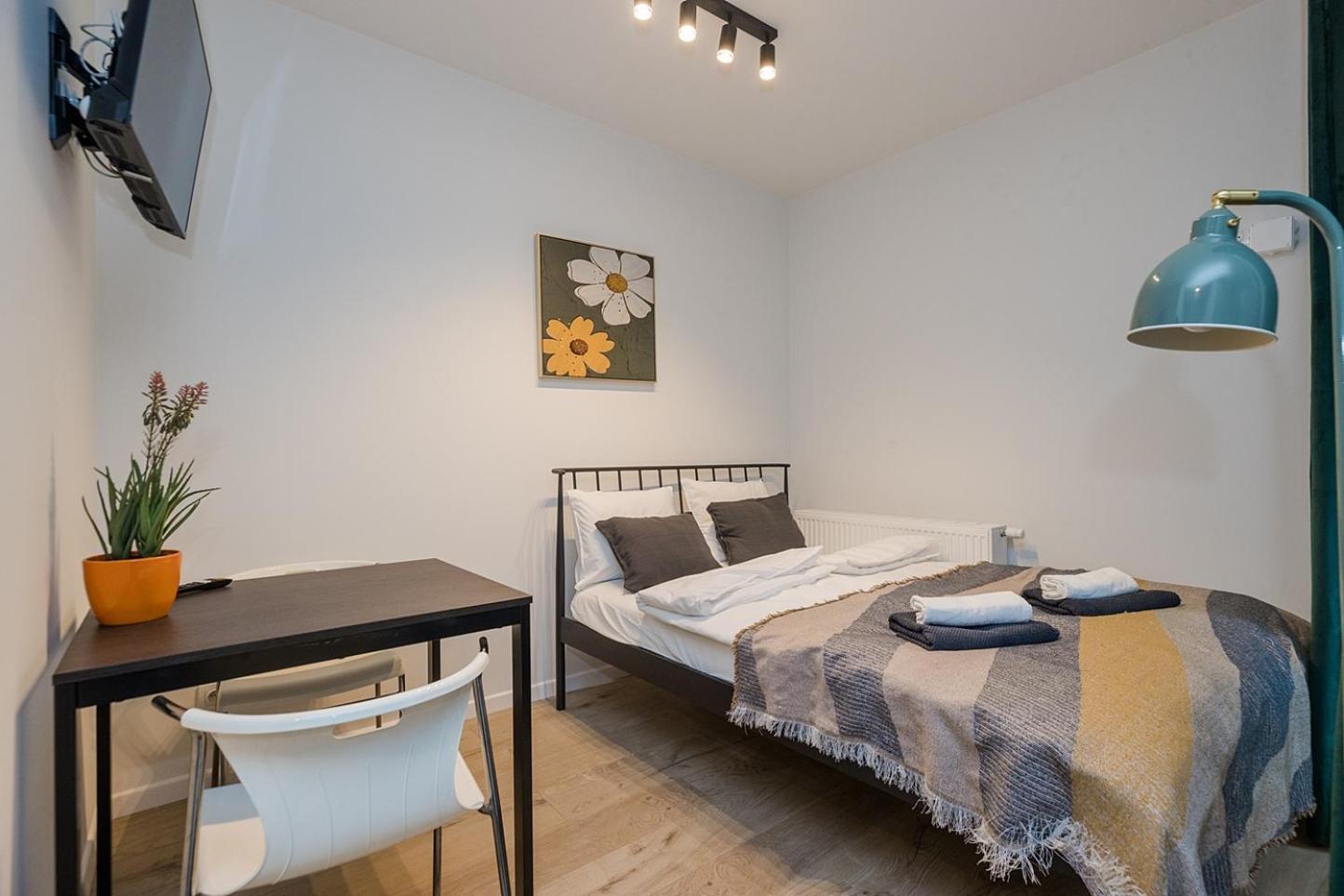 Lineburg Villa Apartments Varsavia Esterno foto