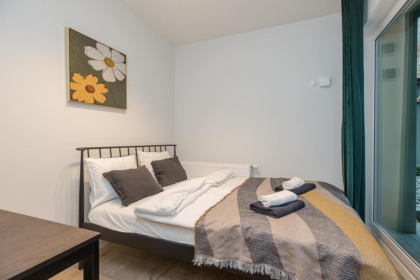 Lineburg Villa Apartments Varsavia Esterno foto