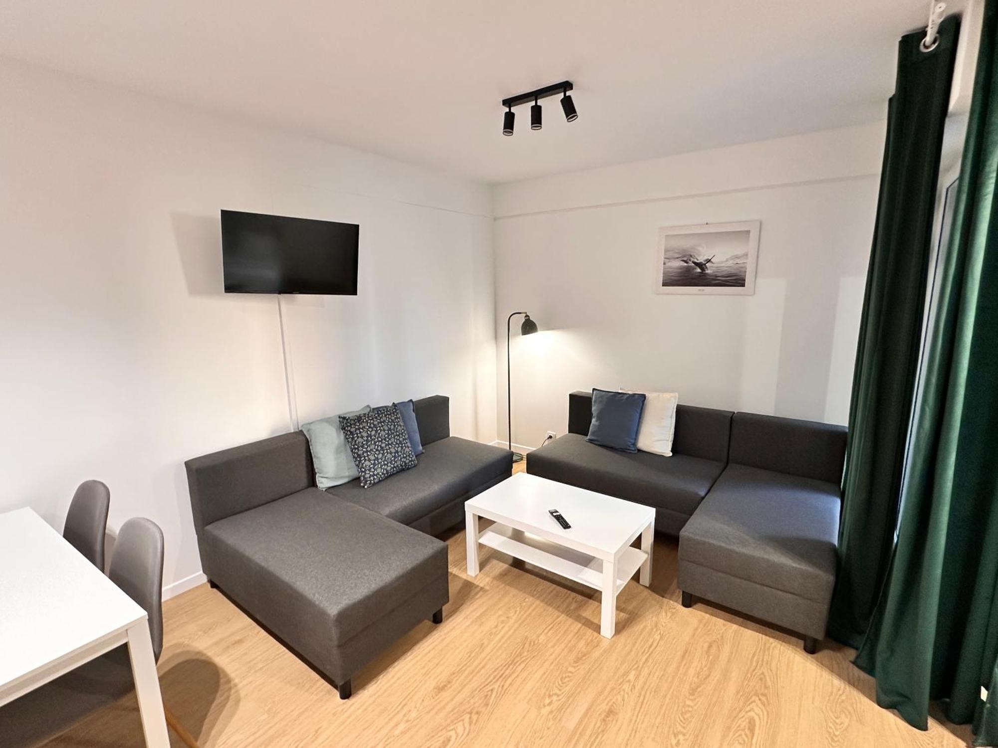 Lineburg Villa Apartments Varsavia Esterno foto