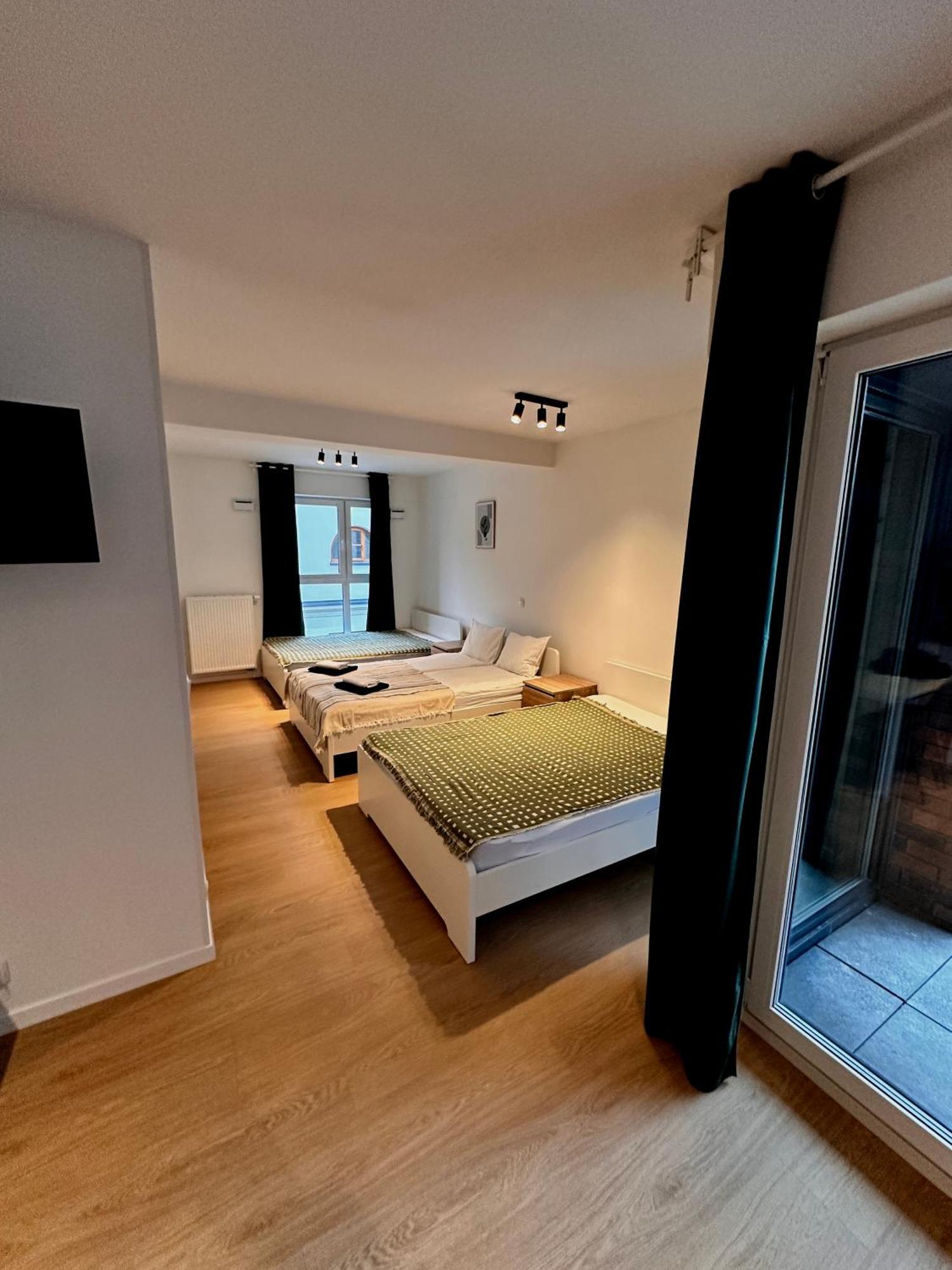 Lineburg Villa Apartments Varsavia Esterno foto