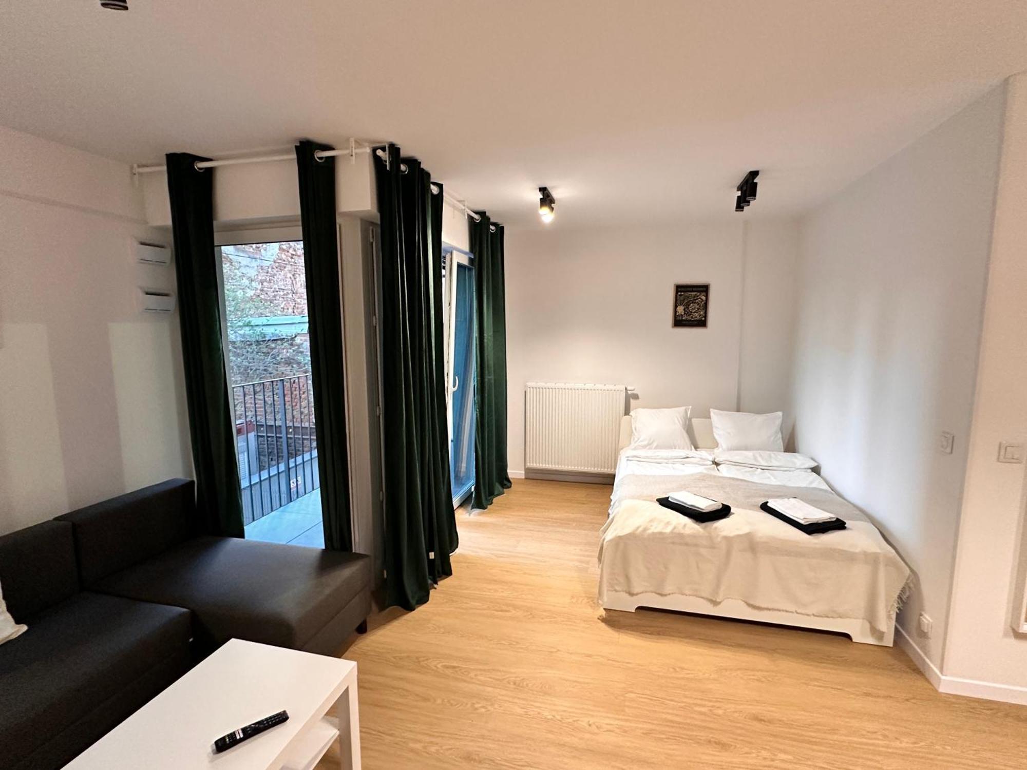 Lineburg Villa Apartments Varsavia Esterno foto