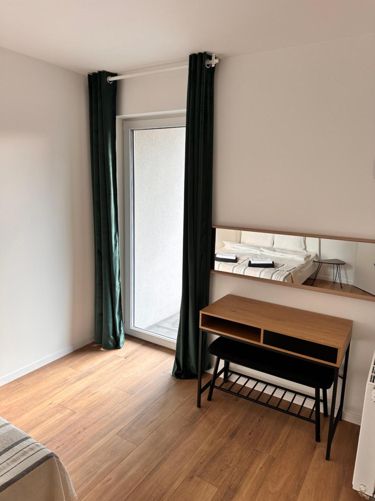 Lineburg Villa Apartments Varsavia Esterno foto